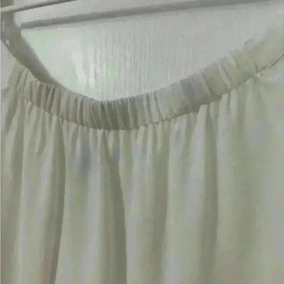 Naked Zebra Woman’s White Sheer Business Casual Off-the-shoulder Flowy Top - Picture 4 of 11